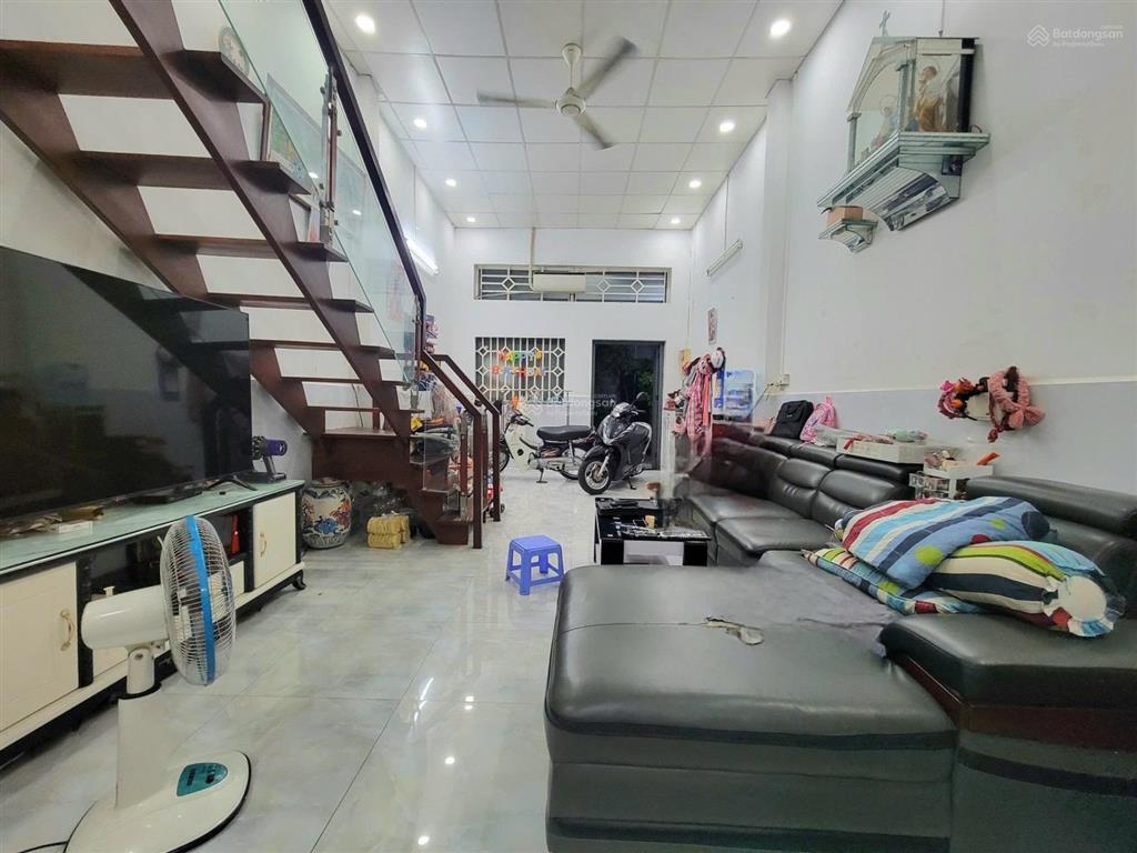 Hẻm ô tô nguyễn phúc chu 4m x 12.5m, gần trường chinh, cách 20m ra mặt tiền, chỉ 5,4 tỷ