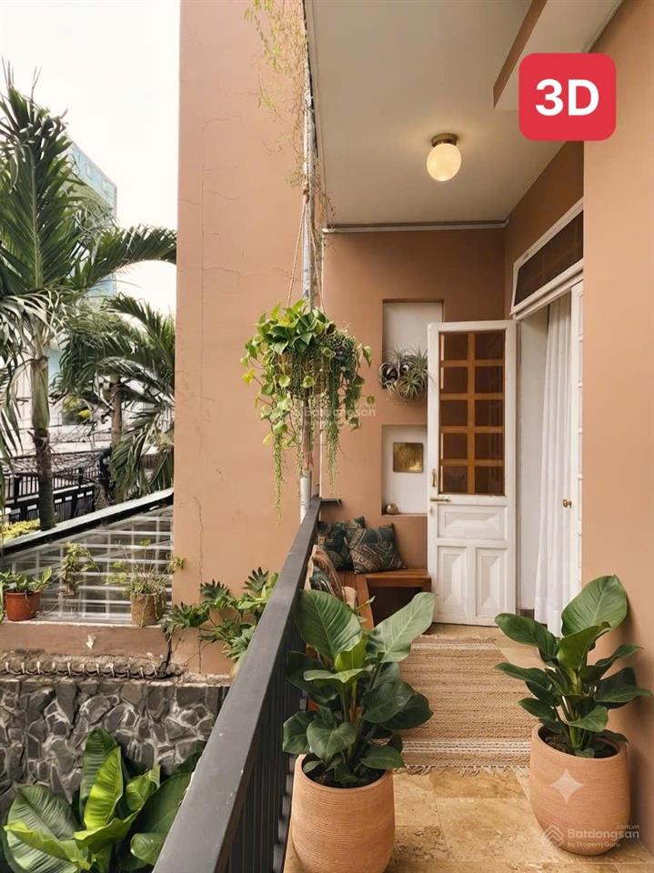Oto ngủ nhà đường số 51 ngay trường lý thái tổ 4m x 17m 4 tầng có sân đậu oto 4 phòng ngủ ~100tr/m2