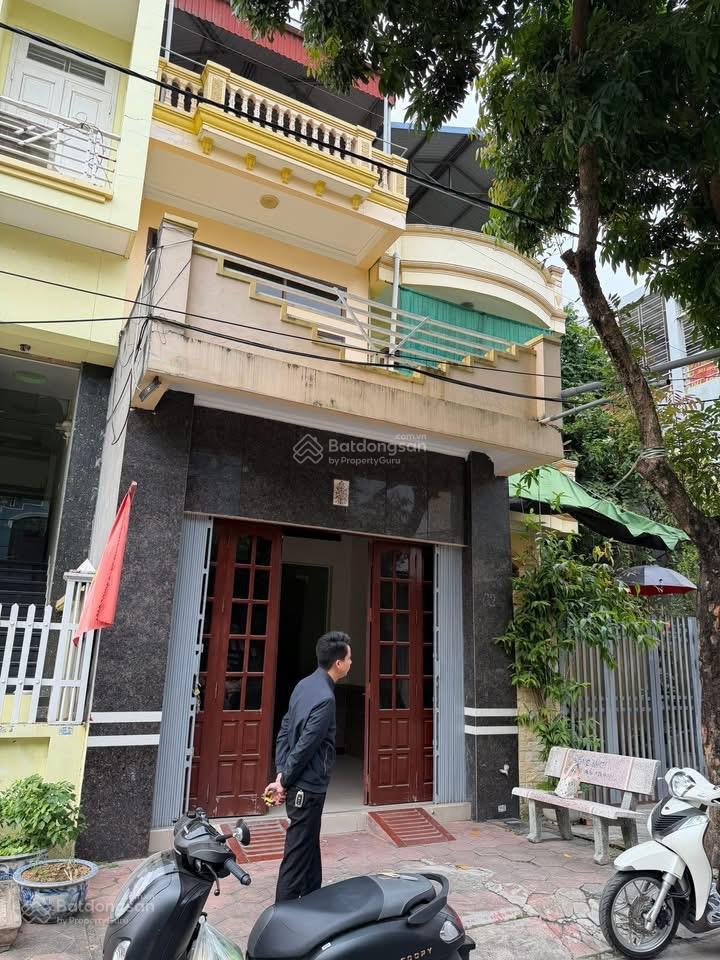 Bán nhà khu phân lô an trang  an dương! đường 12m thông thoáng. xe ô tô đỗ cửa