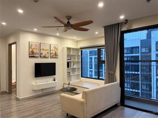 Bán gấp căn 2n +, 63,7m2. giá 4.7 tỷ, full nội thất cao cấp. phân khu s2 vinhomes smart city