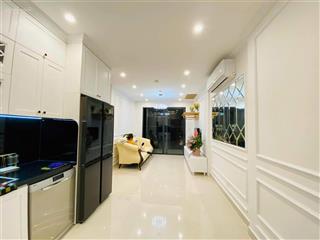 Tôi cần bán căn 2pn 55m² 3,9 tỷ bao phí (giá bán trong tuần) phân khu cao cấp vinhomes smart city.
