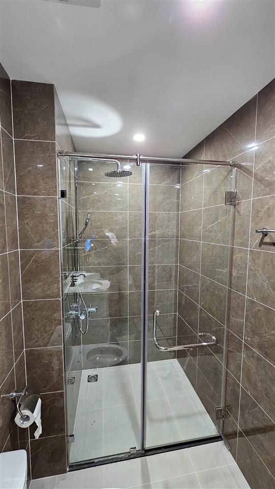 Chính chủ cần bán ch 2pn+ toà i1, giá 4,7ty bp,đầy đủ nội thất mới,view công viên.  0343 059 ***