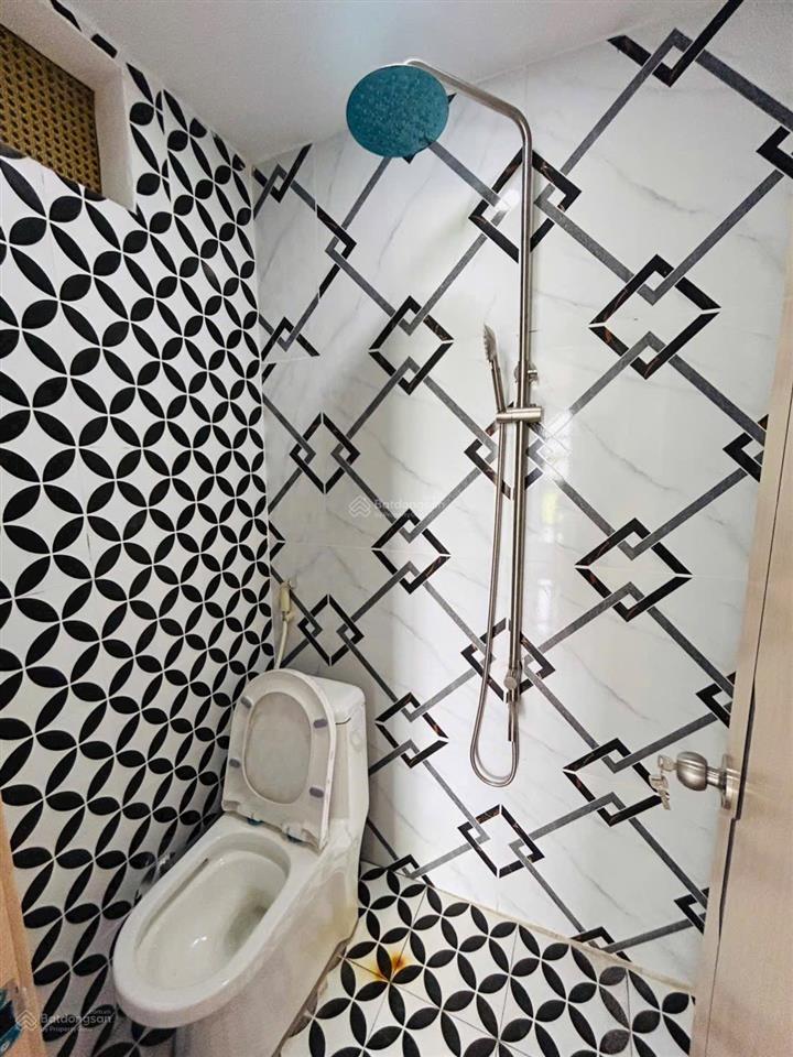 Bán nhà riêng gần cầu lớn, phan văn hớn, 2,1 tỷ, 82m2, 3pn, 3wc, 2 tầng, bao đẹp