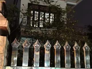 Mặt tiền kinh doanh hiếm  đối diện cổng chợ hòa khánh  trục 10m5