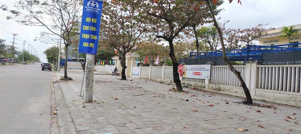 Siêu phẩm 2429 m2 đất 3 mặt tiền, lô đất hiếm, view biển siêu đẹp ngũ hành sơn