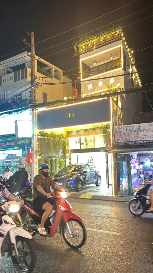Bán nhà 4 tầng, mặt tiền đường lớn phan văn trị, vừa ở, cho thuê, kinh doanh, giá cực tốt
