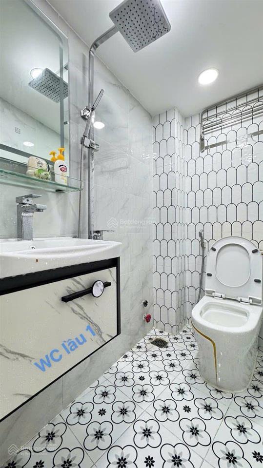 Bán nhà 4 tầng, mặt tiền đường lớn phan văn trị, vừa ở, cho thuê, kinh doanh, giá cực tốt
