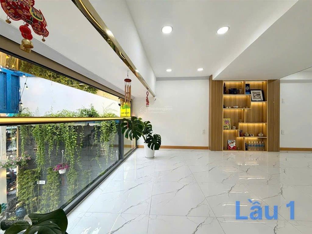 Bán nhà 4 tầng, mặt tiền đường lớn phan văn trị, vừa ở, cho thuê, kinh doanh, giá cực tốt