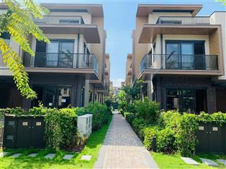 Cần bán nhà phố vườn 164m2, căn góc 2 mặt tiền view hồ bơi công viên, có nhà sẵn, 0909 425 ***