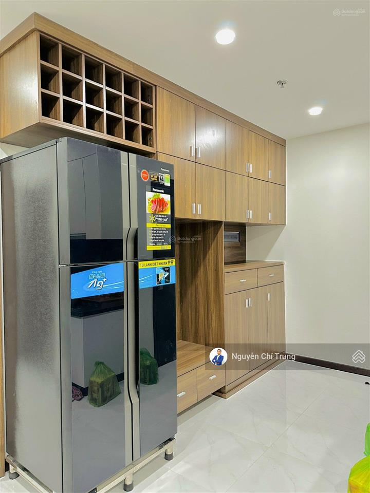 Cần bán gấp căn 3pn 2wc 94m2, tầng cao, view đẹp, thoáng mát, full nội thất, sẵn hợp đồng thuê 15tr
