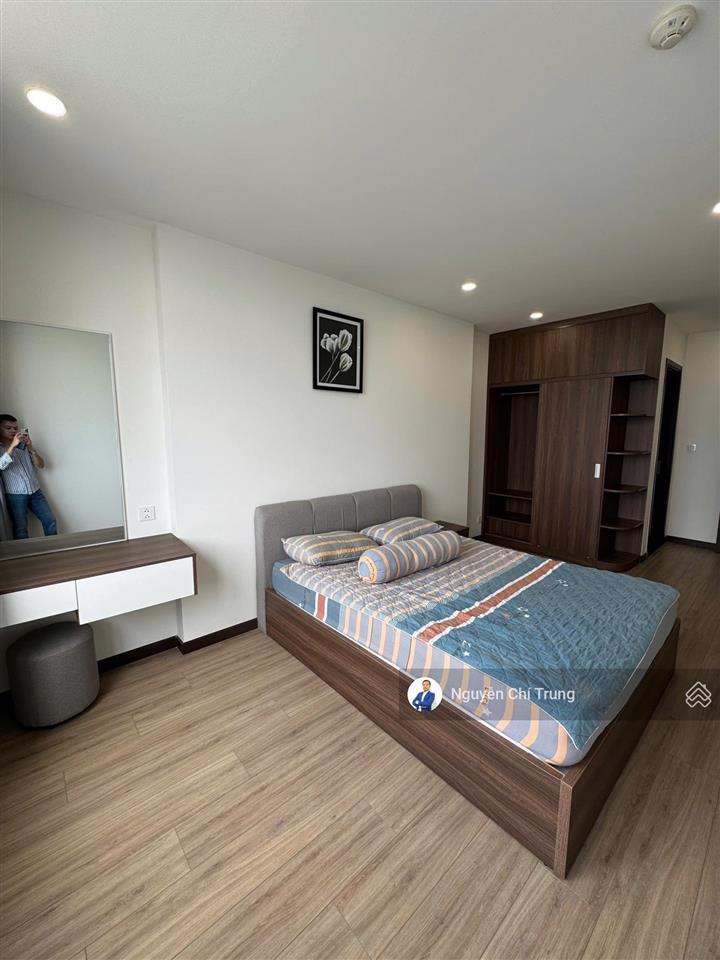 Cho thuê chung cư cao cấp c sky view, 2pn 2wc 80m2 full nội thất tầng cao view đẹpo