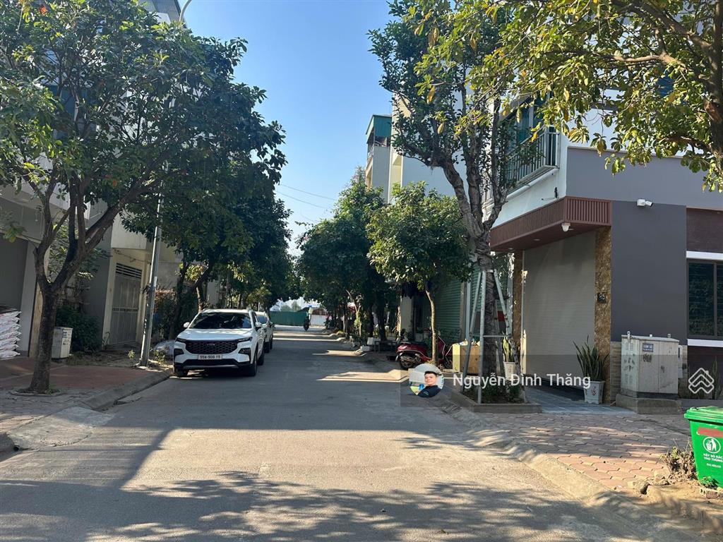 Bán 60m2 lô góc 2 mặt thoáng tái định cư trâu quỳ , gia lâm đường rộng vỉa hè