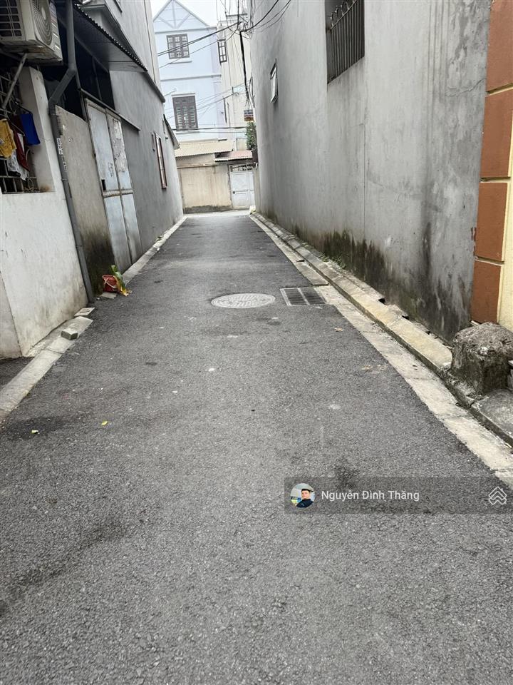 Bán nhà 2.5 tầng đào xuyên đa tốn , diện tích 34.8m2 ô tô đỗ cửa