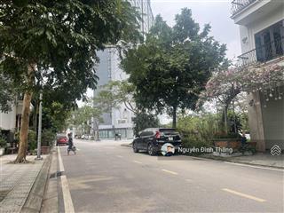 Siêu phẩm tđc trâu quỳ view vườn hoa cực hiếm dt  79.5m2 vỉa hè 2.5m