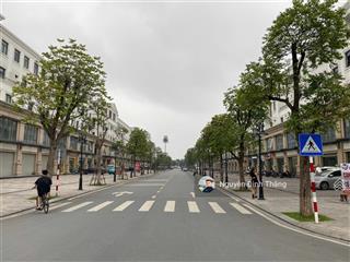 Bán 74m2 tmdv khu hải âu nhà thô 5 tầng 2 mặt đường trước sau vinhomes ocean park