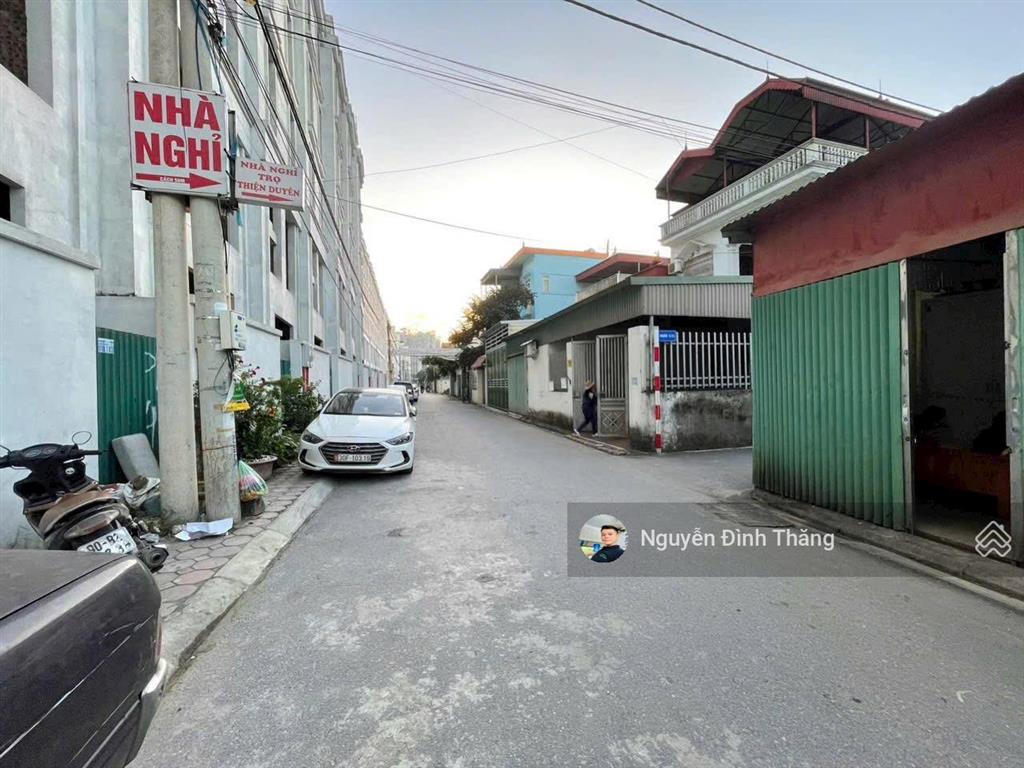 Bán 32.7m2 tái định cư trâu quỳ , gia lâm vỉa hè 2m đường rộng ô tô tránh giá siêu tốt