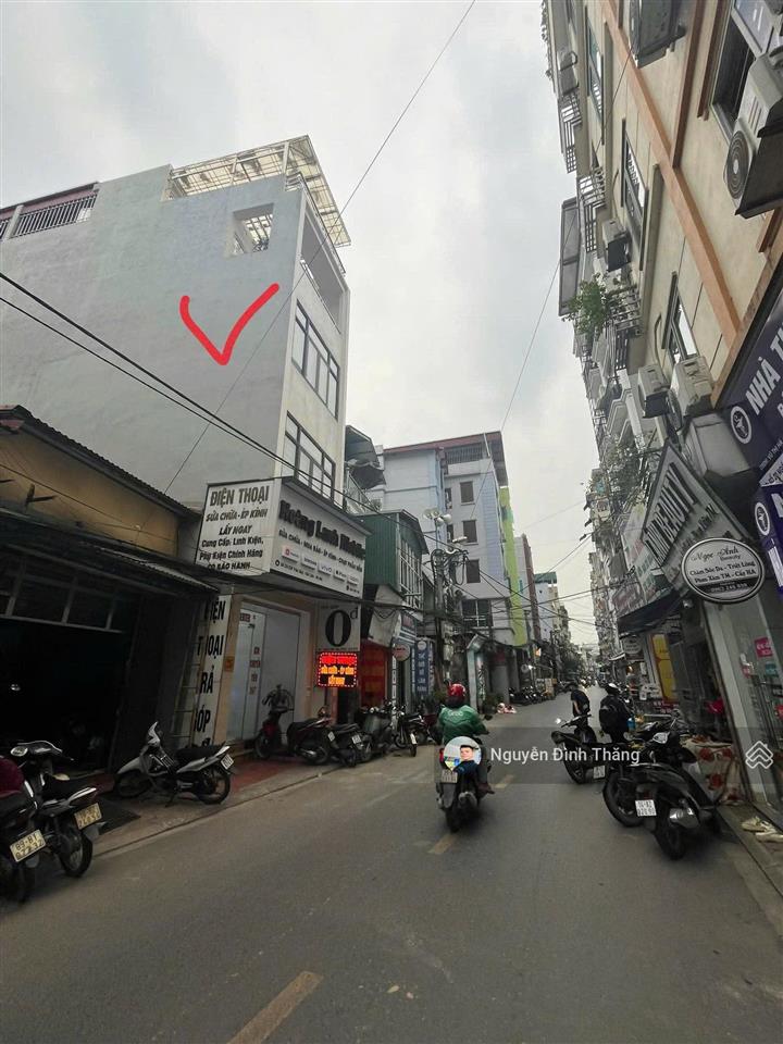 Bán nhà 3 tầng dt 47.6m2 trục chính kinh doanh an đào a , dòng tiền 20tr/tháng