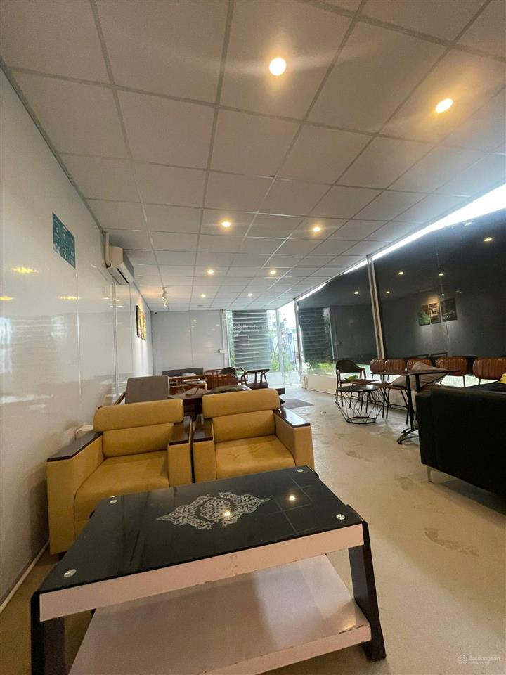 Cho thuê mặt bằng  văn phòng công ty diện tích 5x15 giá 10 triệu