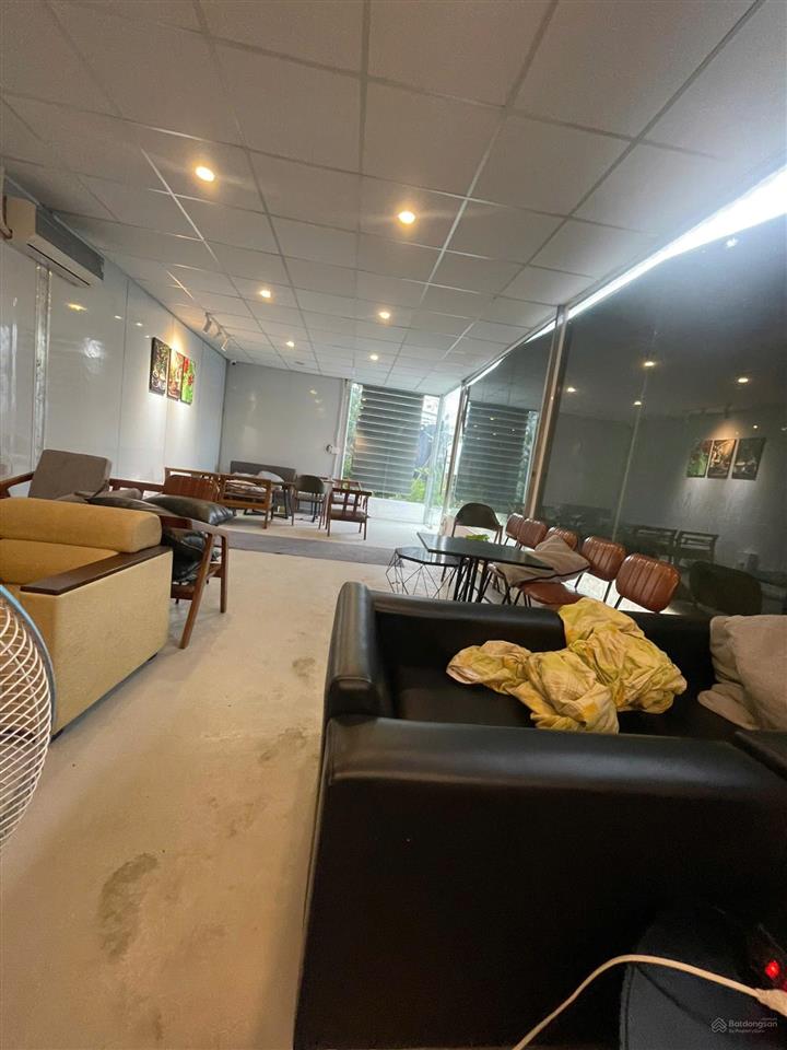 Cho thuê mặt bằng  văn phòng công ty diện tích 5x15 giá 10 triệu