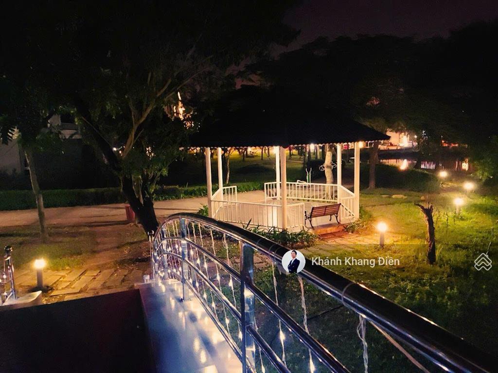 Nhà 5x20.5 park riverside đối diện sông và công viên  diện tích sàn sử dụng gần 300m2 sàn
