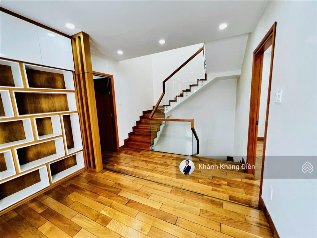 Cho thuê biệt thự mega ruby, 19 triệu, 92 m2, 3pn, 4wc, nhiều tiện ích đẹp