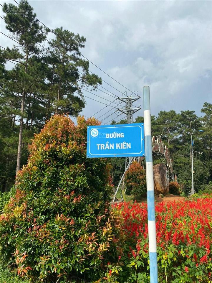 Bán đất dự án nghỉ dưỡng tại tt măng đen, kon tum, diện tích 14ha, gần ql24, có sổ đỏ 50 năm