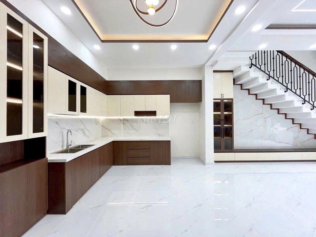 Nhà gần Cổng 11, Phường Phước Tân tặng nội thất mới 80 triệu