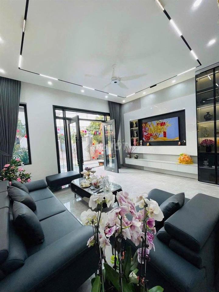 CHỦ NGỘP CẦN BÁN NHANH NHÀ LẦU GIÁ NÀO CŨNG BÁN NGAY TRUNG TÂM PHƯỜNG