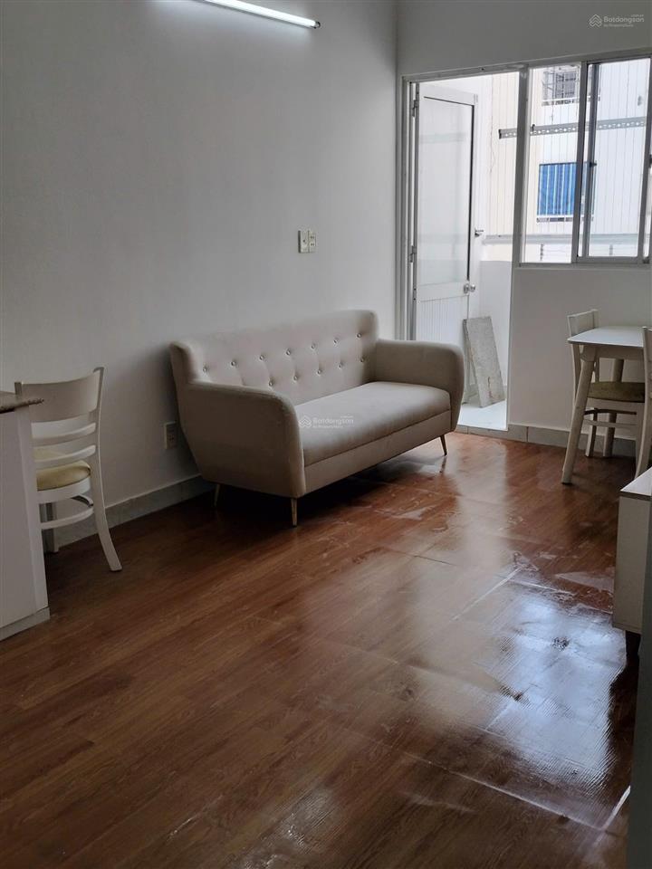 Chính chủ bán căn hộ 36.5m2 cc lê thành tân tạo lầu 2 nhà sơn mới giá tốt 750triệu bao phí sang tên