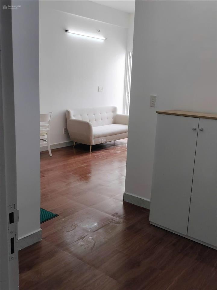 Chính chủ bán căn hộ 36.5m2 cc lê thành tân tạo lầu 2 nhà sơn mới giá tốt 750triệu bao phí sang tên