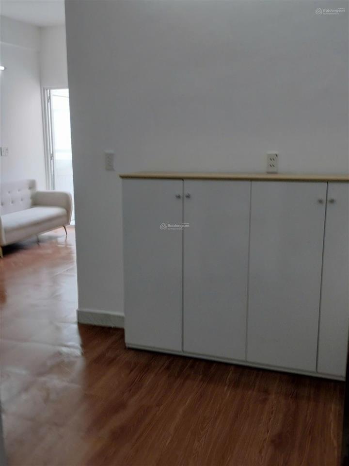 Chính chủ bán căn hộ 36.5m2 cc lê thành tân tạo lầu 2 nhà sơn mới giá tốt 750triệu bao phí sang tên