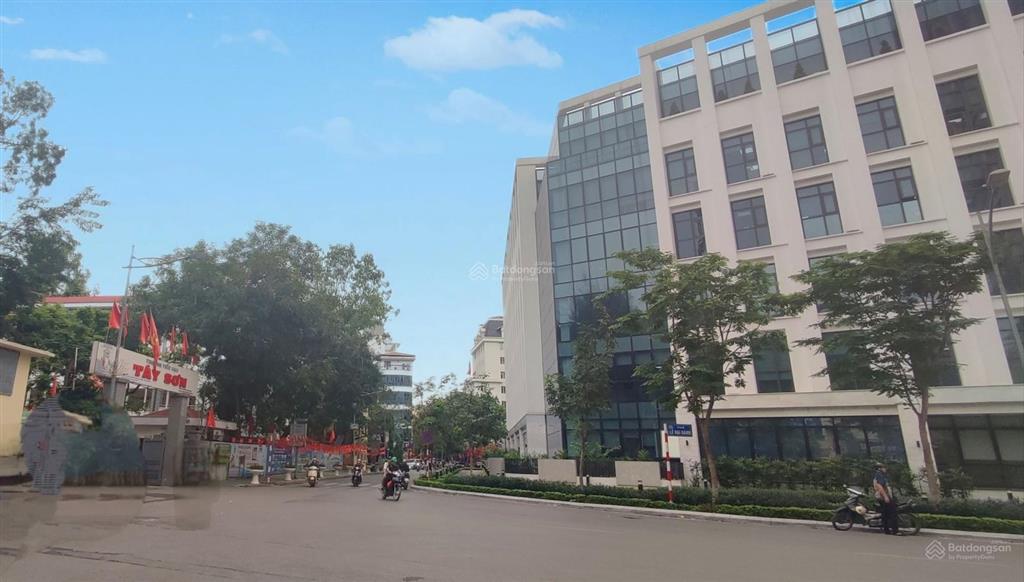 Chính chủ bán gấp  giá siêu mềm có 102 căn hộ 95m2pn hdi tower vị trí đắc địa tại hbt  hoàn kiếm