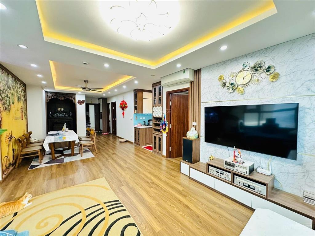Bán gấp chcc 95m 2pn  giá giảm sâu chỉ 199triệu/m2, thiết kế nt đẹp tại hdi tower, vip nhất hbt