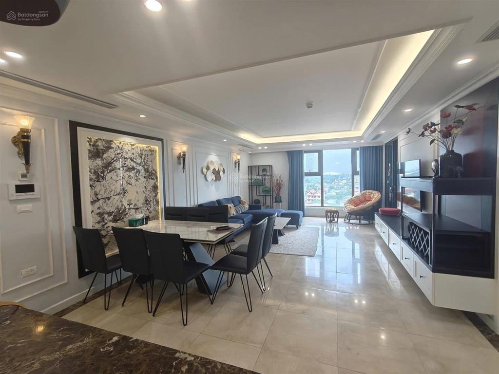 Bán chcc view hồ tây, dt 120m2 3pn hà nội aqua central tại yên phụ ba đình, nội thất siêu xịn