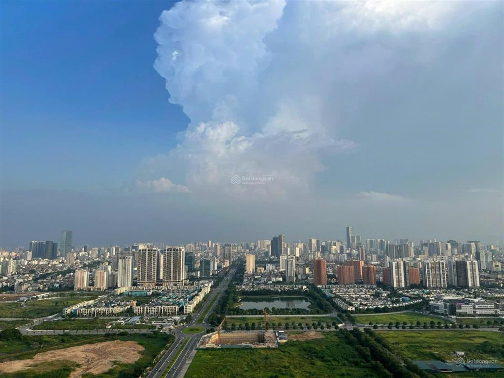 Bán gấp ch 3pn, 130m2 tại n04b ngoại giao đoàn, 115 triệu/m2 view hồ tây , full nội thất