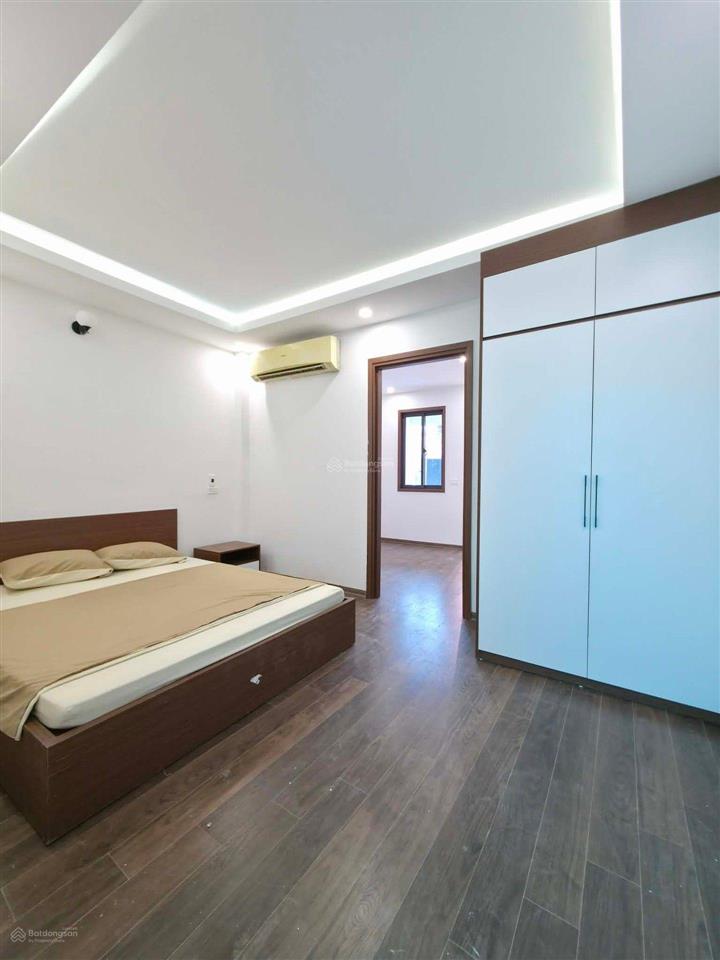 Bán nhà phố đỗ nhuận, dt 42m2 , 7 tầng mt 5m, giá tốt, gần kề cv hòa bình, ở kết hợp cho thuê đỉnh.