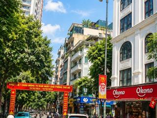 Bán gấp nhà đẹp dt 32m2, chỉ 8.6 tỷ hàng hiếm tại phạm văn đồng ngõ nông, ô tô đỗ cửa