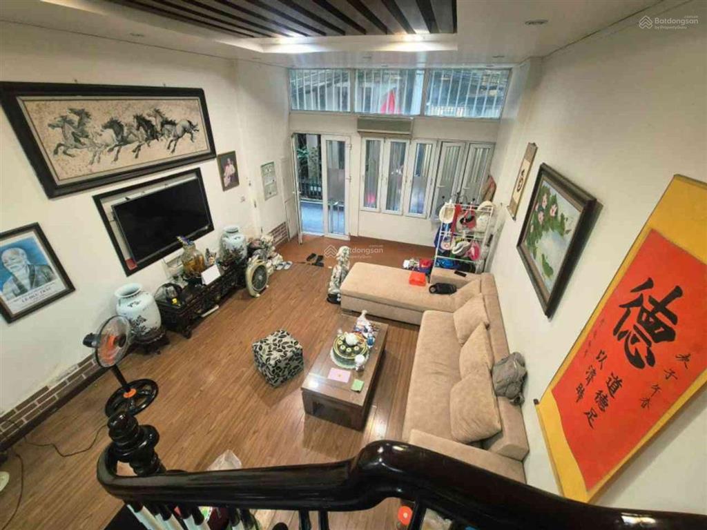Hiếm, bán gấp nhà dân xây dt 75m², 6 tầng, giá chỉ 28,1 tỷ tại công viên nước tây hồ, lạc long quân