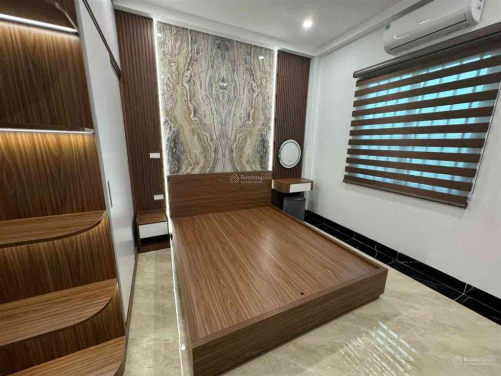 Bán nhà dòng tiền đầu lạc long quân thụy khuê giá 13,5 tỷ, 45m2, 6 tầng, 10pn, mới full nội thất