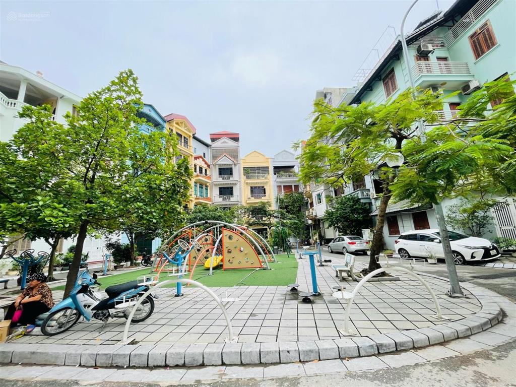 Hiếm, nhà phân lô, ô tô đỗ cửa phố trịnh công sơn, tây hồ, dt 74m2, mt 4.6m, giá 26.5 tỷ