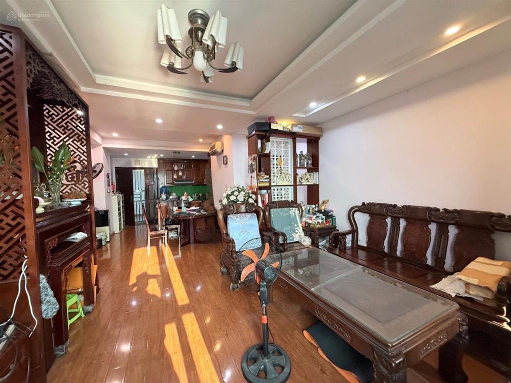 Bán căn hộ cc n03t1 ngoại giao đoàn, 9,5 tỷ, 90m2, tốt, hot!
