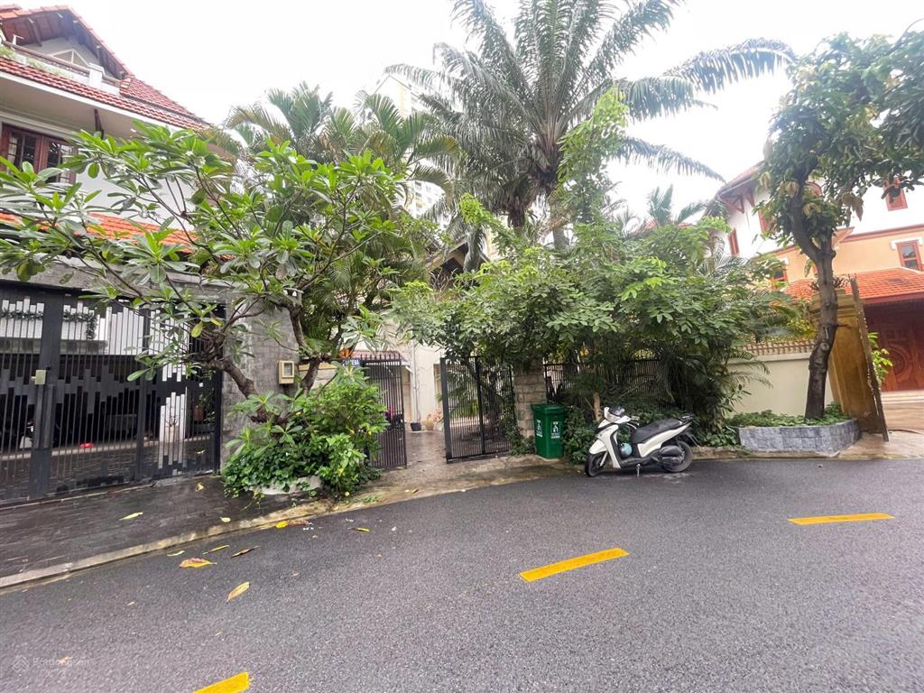 Biệt thự. 650m2 giá 115 tỷ khu compound 146 nguyễn văn hưởng, thảo điền. 0974 938 ***