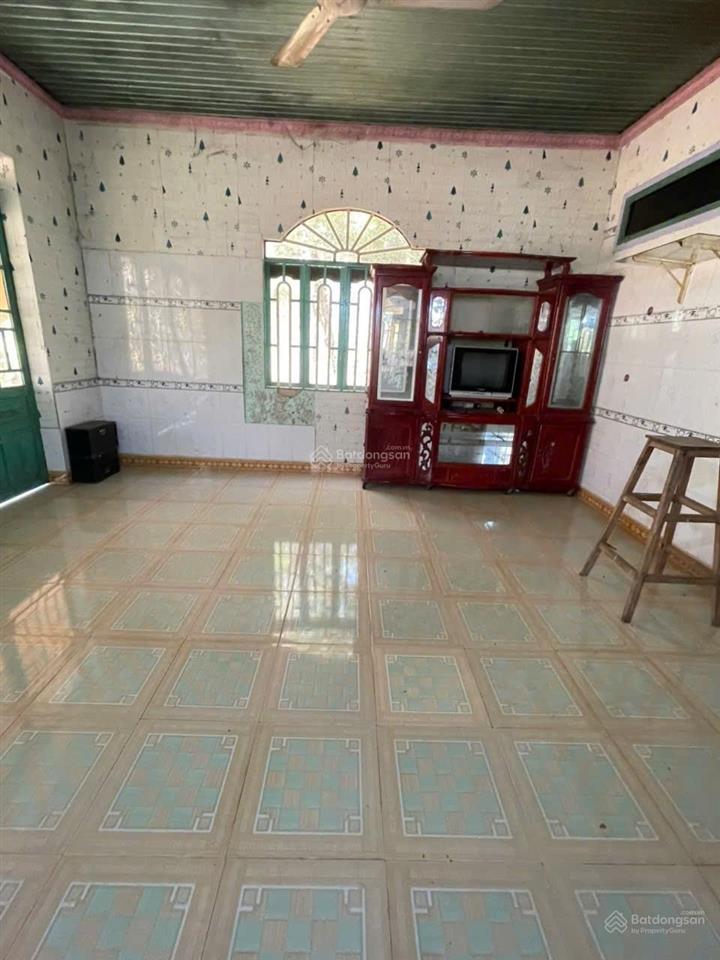 Cần bán gấp đất xã định hiệp dầu tiếng. dt 3,234.9m2 có nhà cấp 4 27m mặt tiền, 200mtc. giá 1.85 tỷ