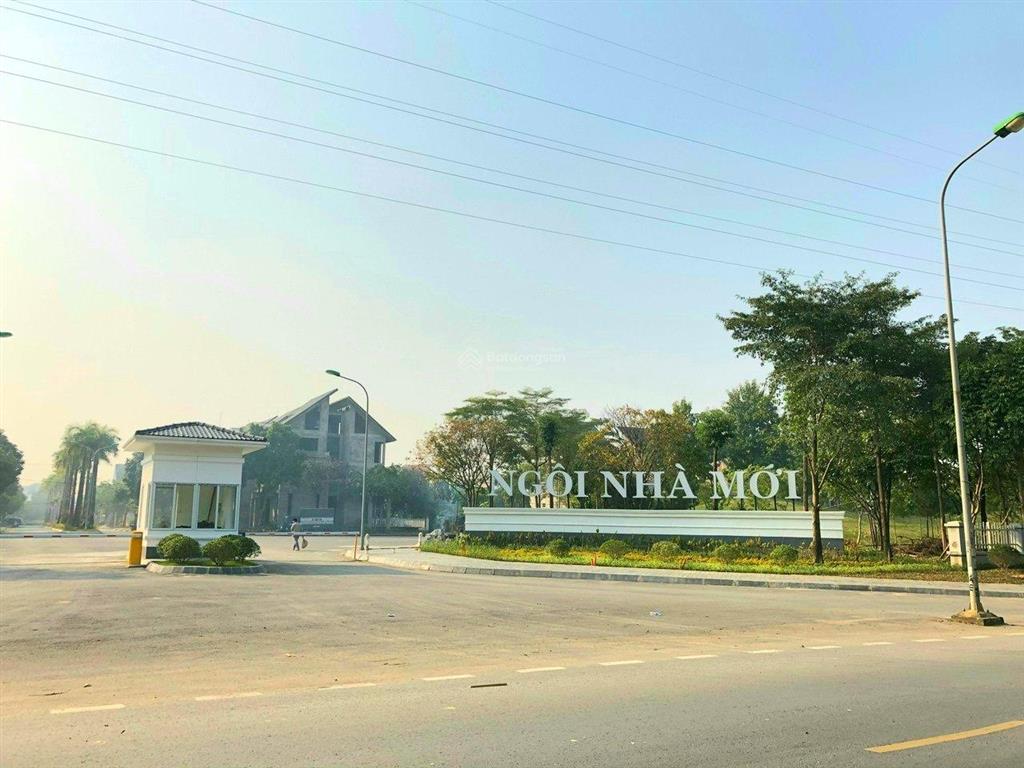 Hàng hiếm biệt thự 204m2 giữa khu đô thị. trục đường chính 13,5m. sổ hồng mới tinh