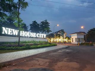Hàng hiếm biệt thự 204m2 giữa khu đô thị. trục đường chính 13,5m. sổ hồng mới tinh
