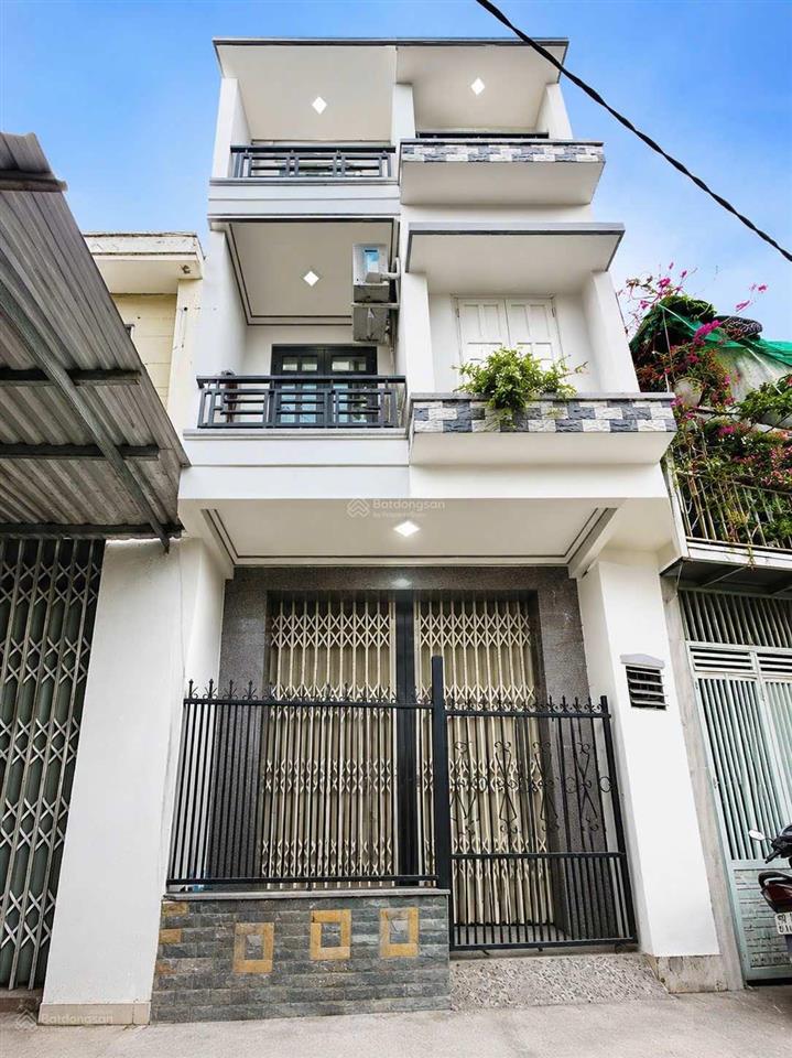 Nhà trung tâm phố 3ty150 gần đường lớn chỉ 50 mét gần kđt hà quang, gần ga, cách biển 1.2km, sổ sẵn