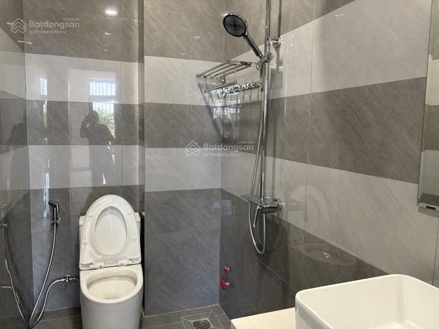 Cho thuê căn nhà mới khu đô thị mỹ gia gói 3 rẻ nhất 20triệu/tháng, gần võ nguyên giáp