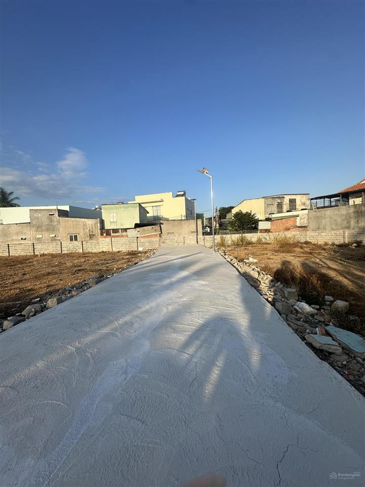 Đất đẹp thái thông vĩnh thái đối diện nha trang xưa chỉ 2ty350, đường ô tô, cách biển 10phút