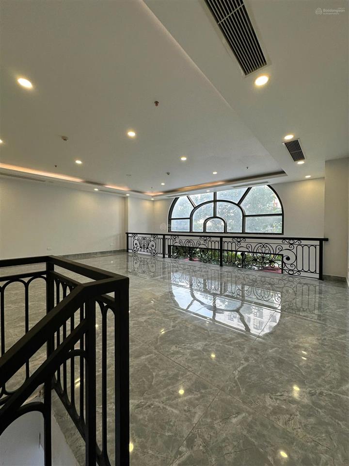 Cho thuê shophouse eco lake view 32 đại từ, nhà đã cải tạo 2 tầng đẹp, vào thuê được ngay