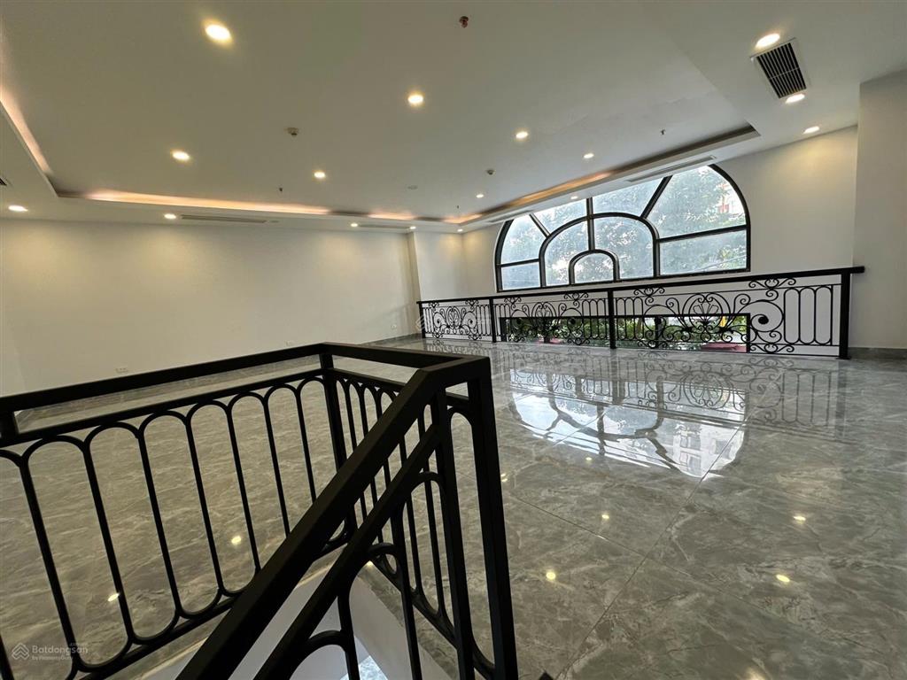 Cho thuê shophouse eco lake view 32 đại từ, nhà đã cải tạo 2 tầng đẹp, vào thuê được ngay